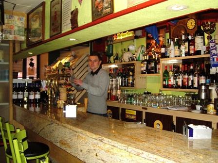 bar